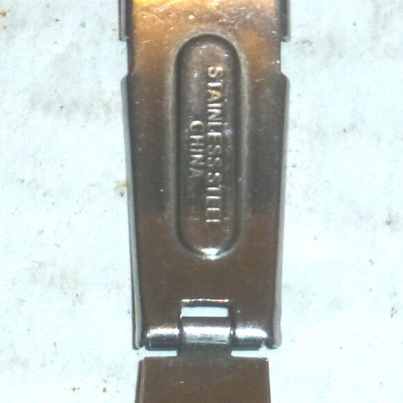 Pierre Cardin VPC4347WB Women's Analog Quartz Silver Tone Wristwatch UNTESTED - Picture 11 of 14